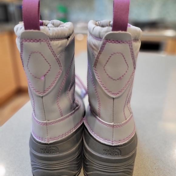 North face alpenglow snow boots size 4 - Picture 5 of 5